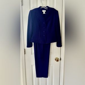 PAPELL PURPLE WOMEN’S SUIT